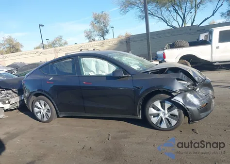 2024 Tesla Model Y Long Range Dual Motor All-Wheel Drive from USA, damaged, VIN 7SAYGAEE2RF060419